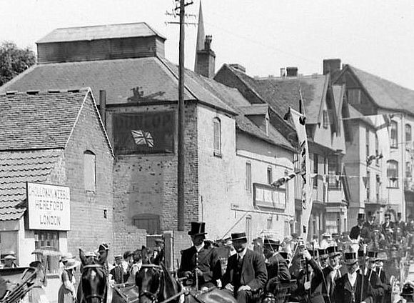 1911 Street Scene